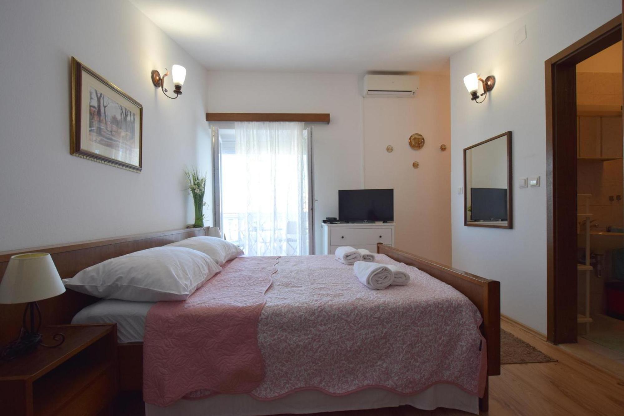 Apartments Pavic Malinska Luaran gambar
